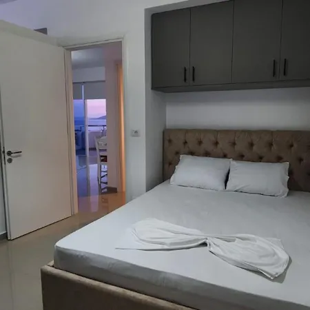 Apartment Horizon