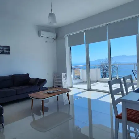 Horizon Apartment *